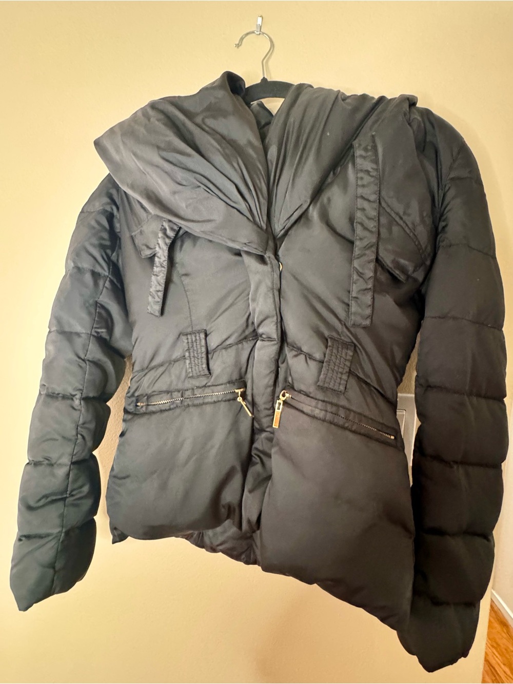 Laundry By Shelli Segal Black Hooded Puffer Jacket